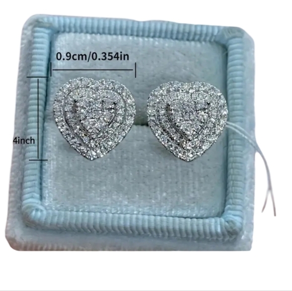 New Heart Shape Cubic Zirconia silver color post Earrings - Picture 3 of 5